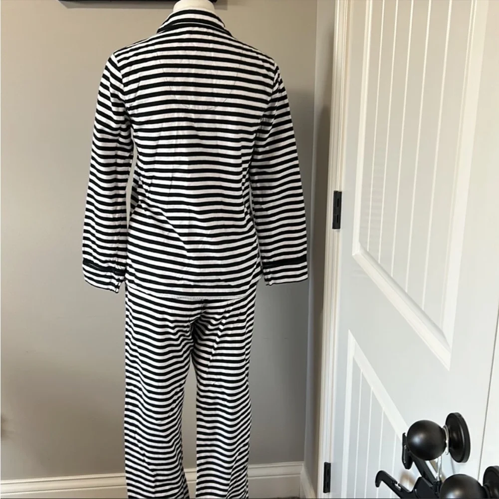 Kate Spade dream a little dream pajama set black white stripe Sz M